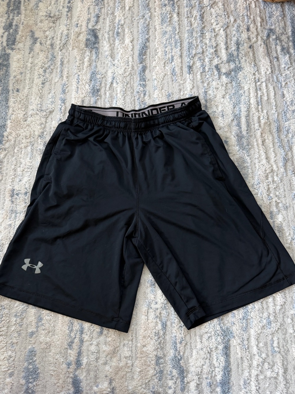 Under Armour Black Men's Athletic Training Shorts Large